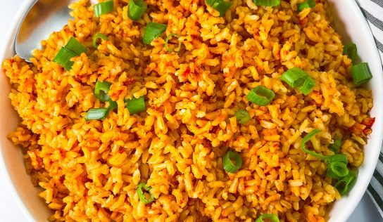 Cook Tasty Jollof Rice With These 4 Simple Steps